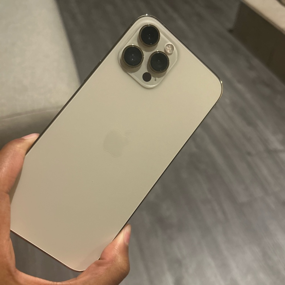 Gold IPhone 12 Pro Max